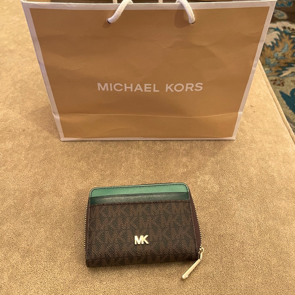 Michael Kors Zip Card Case